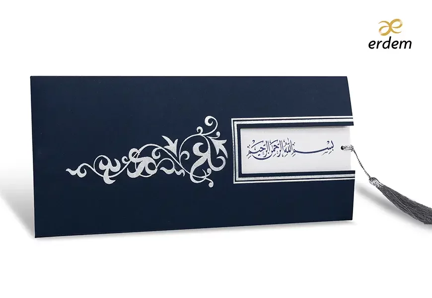 Faire part mariage bleu rectangulaire avec pompon