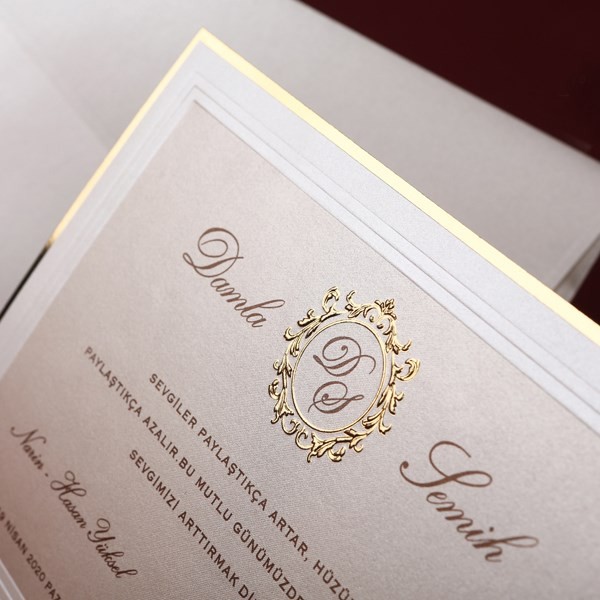 Faire part doré beige avec enveloppe