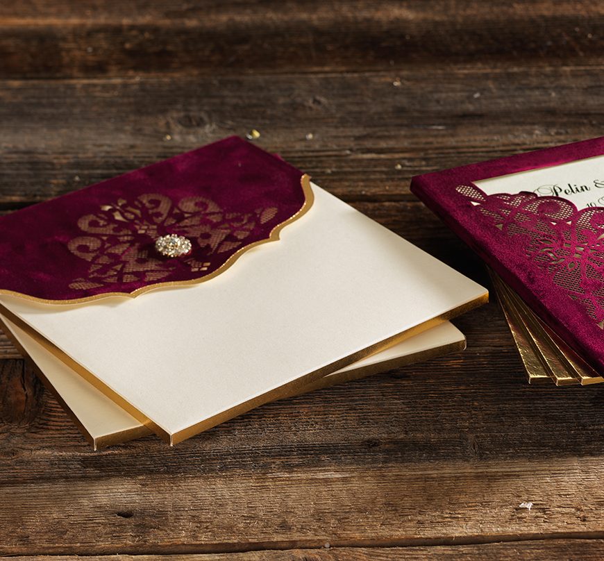 faire part mariage rigide bordeaux velours en dentelle