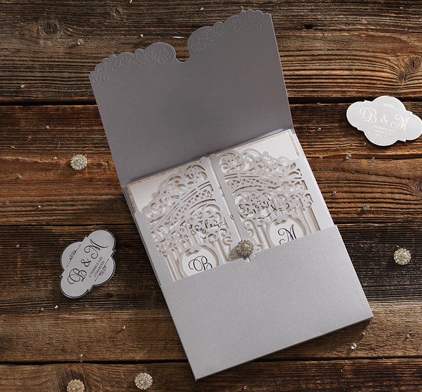 Faire part dentelé gris rigide en forme de portail