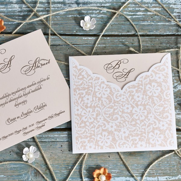 Faire part mariage ou naissance rose dentelle