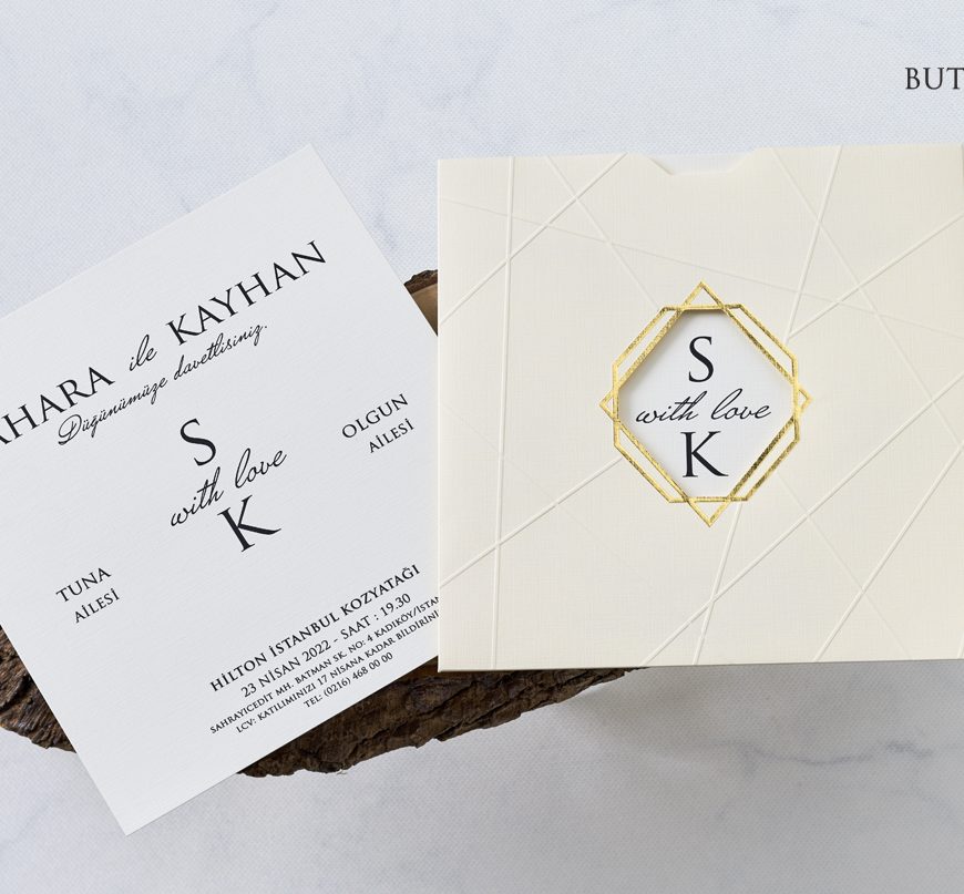 Faire part simple écru avec ouverture au centre