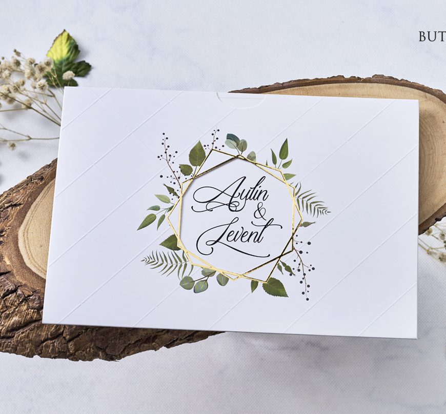 Faire part épuré blanc avec fleurs vertes