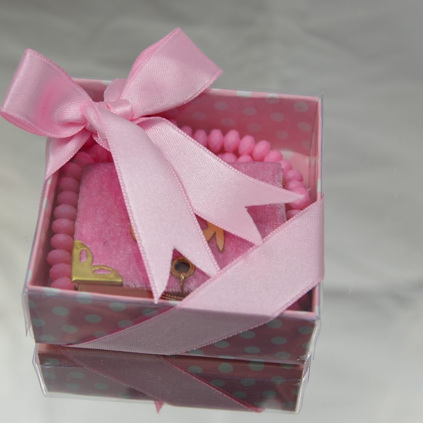 Mini Coran avec chapelet rose