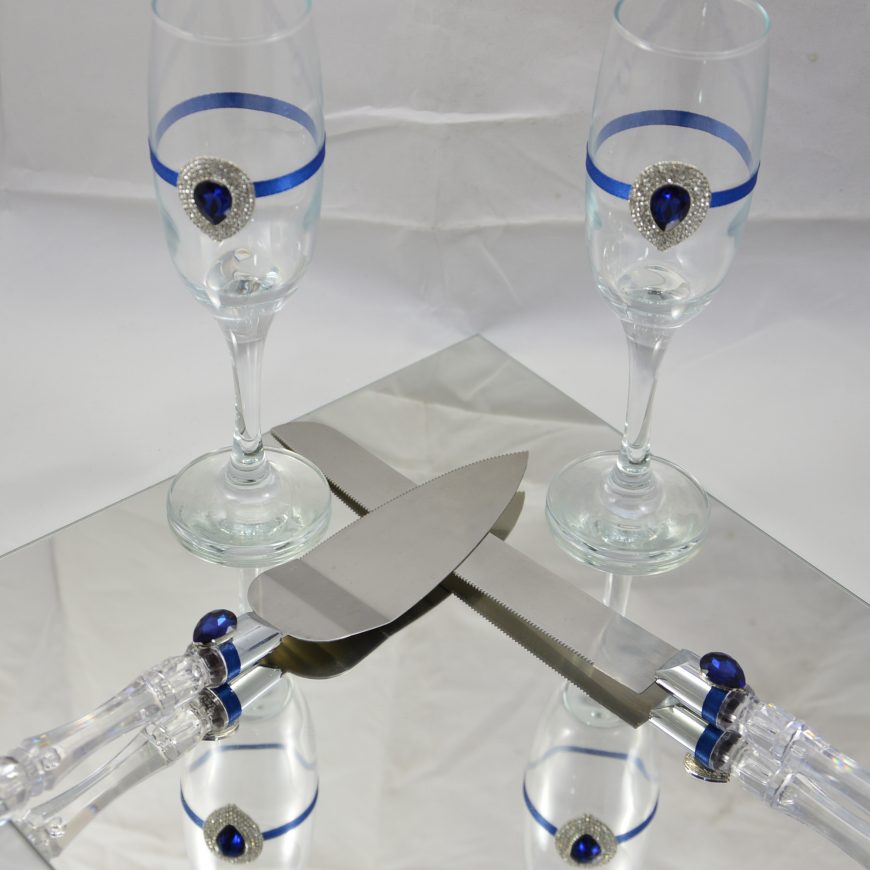 Lot de Verres, pelle et couteau bleu nuit