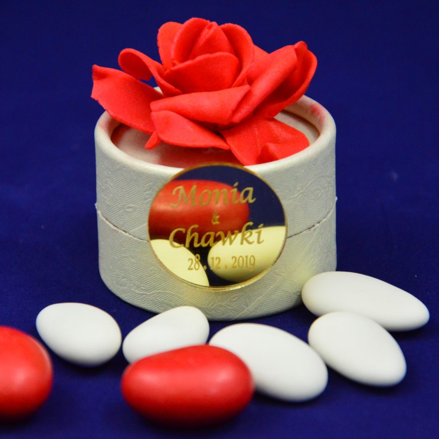 Boite ronde beige et rose personnalisée